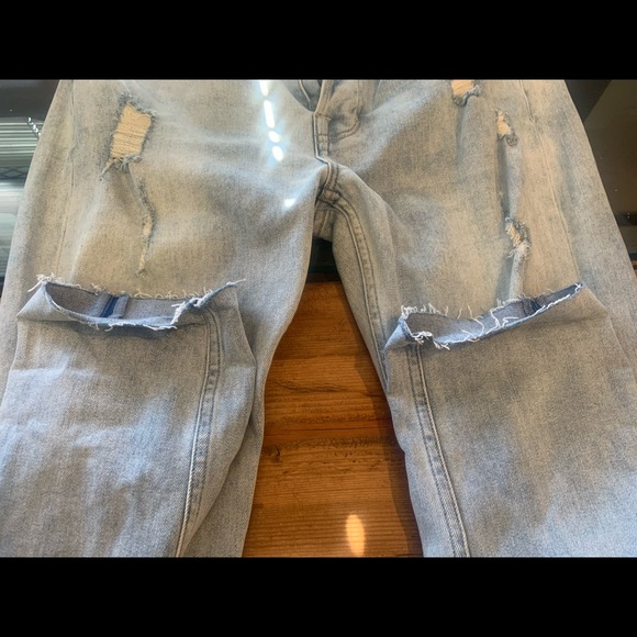 Allsaints cigarette damage jeans size 30W/31L raw cut hem - Picture 2 of 3